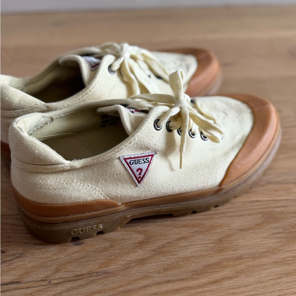 GUESS Men's Tan and Brown Sneakers